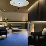 דירה With And Pool